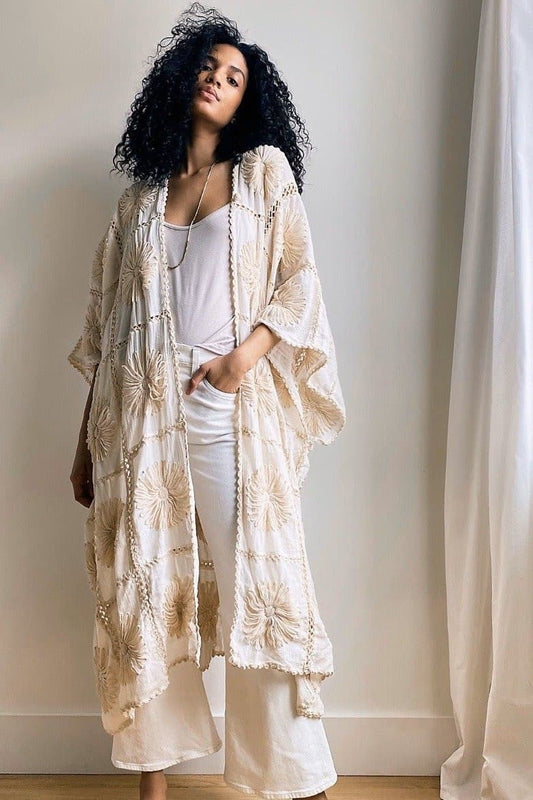 Kimono bordado a mano